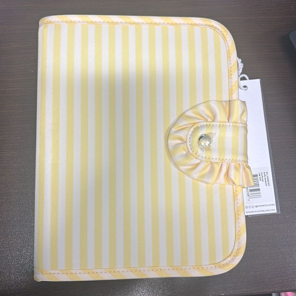 Stoney Clover Lane Notebook - Picture 2 of 4